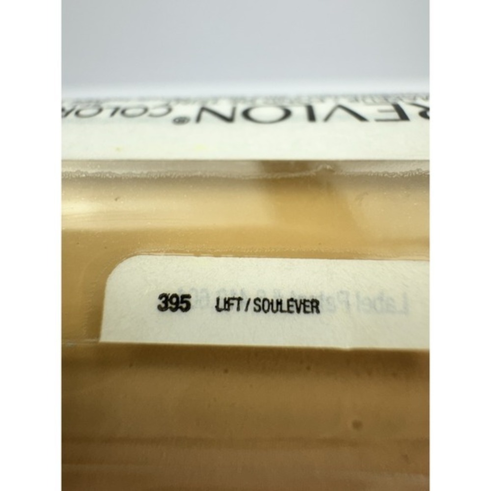 Revlon Colorstay 24HRS Matte Finish Foundation #395 Deep Honey 30ml SPF 15 - Picture 8 of 9